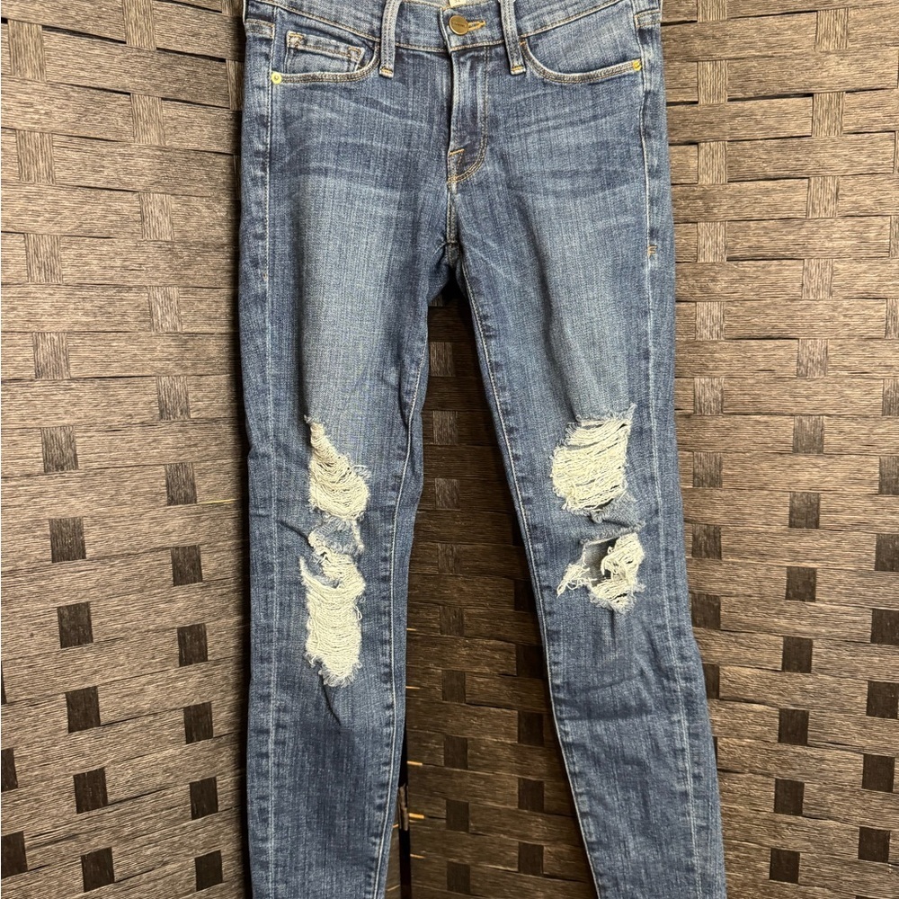 Frame Denim Distressed Skinny blue Jeans